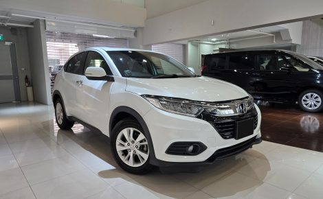 honda-vezel-x-exterior-side-front