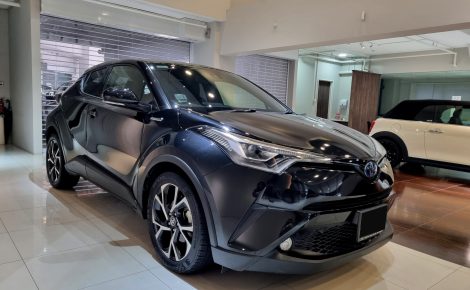 toyota-c-hr-hybrid-g-exterior-side-front